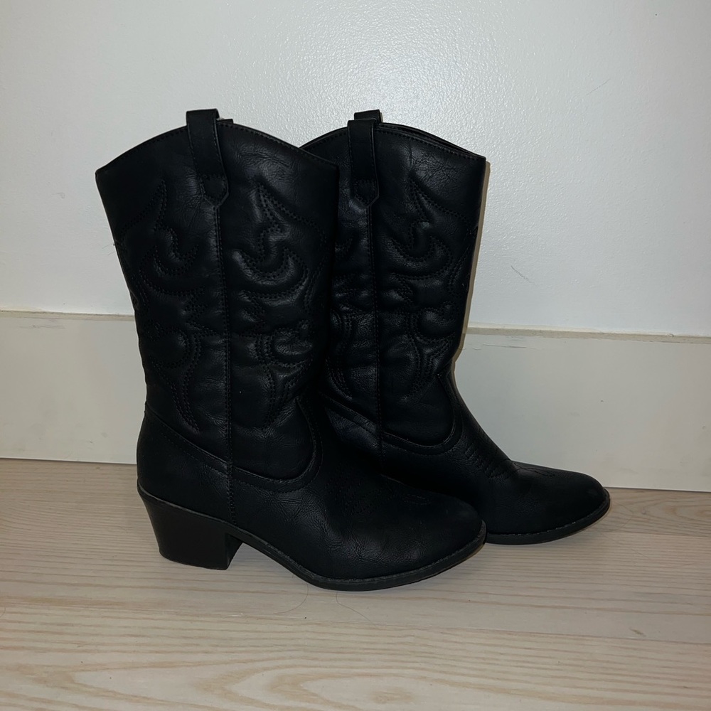 Black Cowgirl Boots